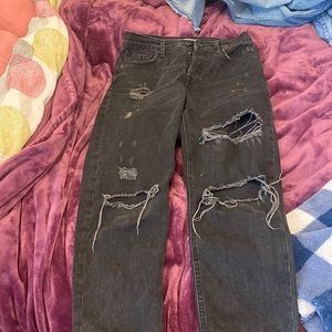 Black ripped boyfriend jeans